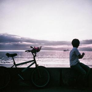 美女粉逼扒开让我操
